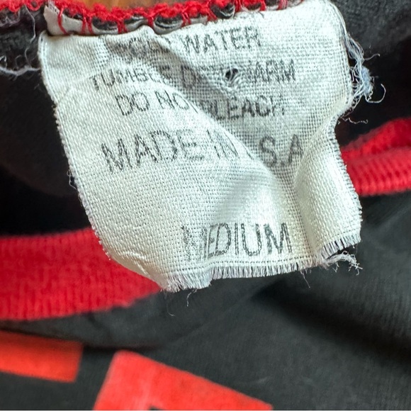 Vintage 90s reworked Chicago Bulls threepeat tee - Picture 4 of 11